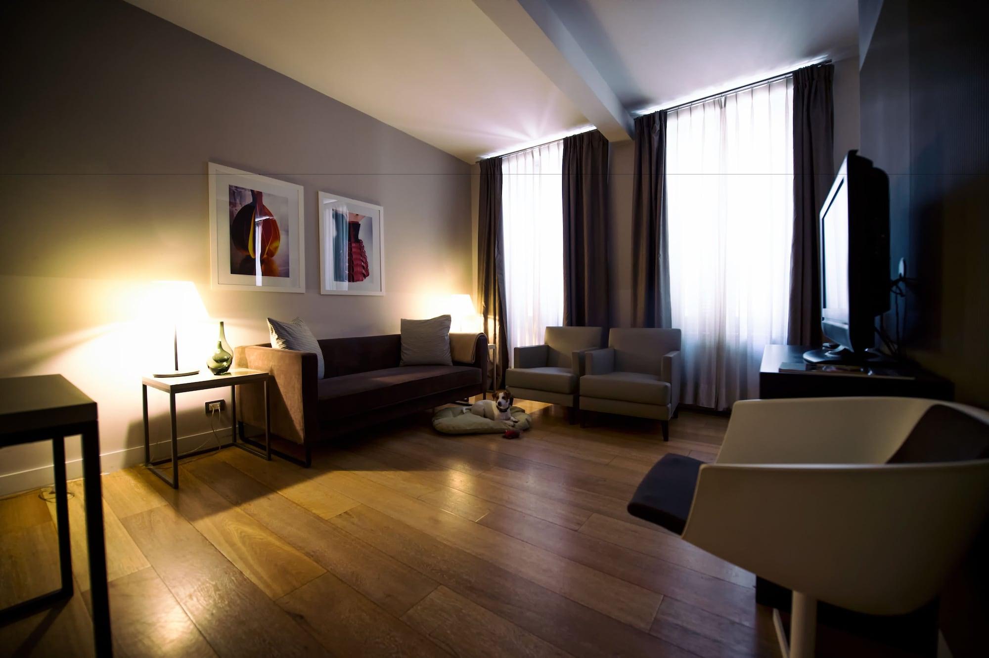 เอสกาลุส ลักชัวรี สวีท เวโรนา อพาร์ตโฮเทล Hotel ภายนอก รูปภาพ