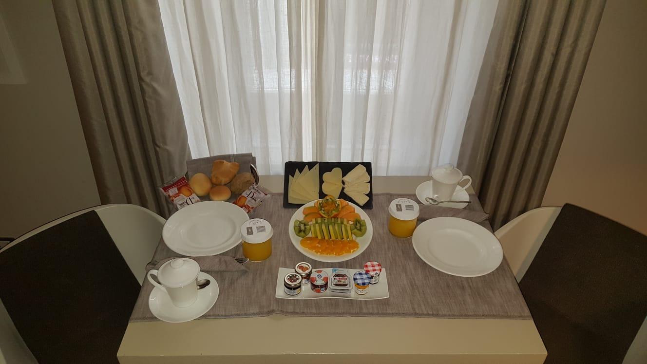เอสกาลุส ลักชัวรี สวีท เวโรนา อพาร์ตโฮเทล Hotel ภายนอก รูปภาพ