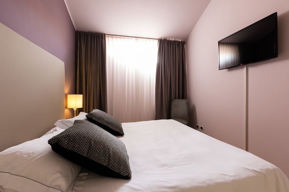 เอสกาลุส ลักชัวรี สวีท เวโรนา อพาร์ตโฮเทล Hotel ภายนอก รูปภาพ